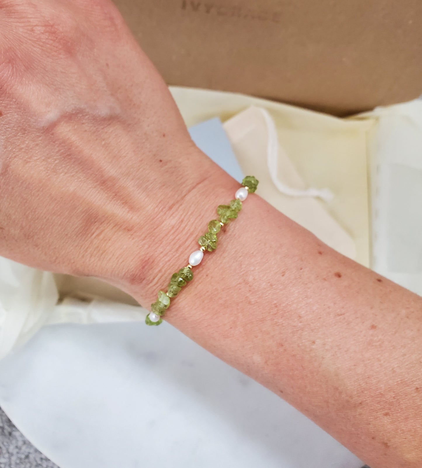 Peridot & Pearl Gemstone Bracelet