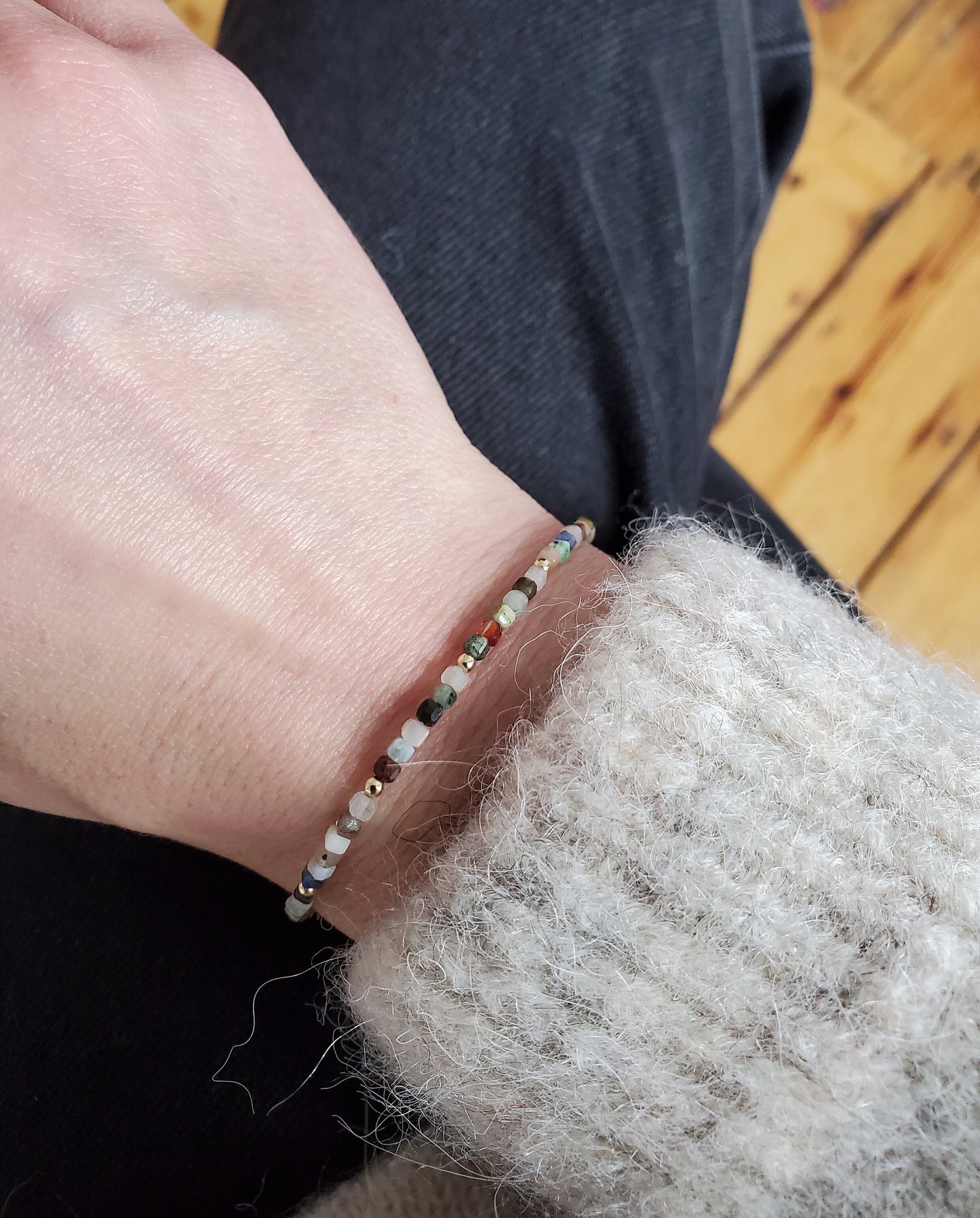 Multicolour Dainty Beaded Bracelet