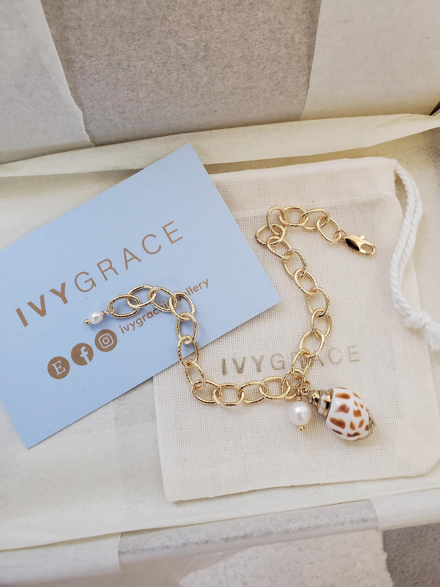 Shell Charm Bracelet